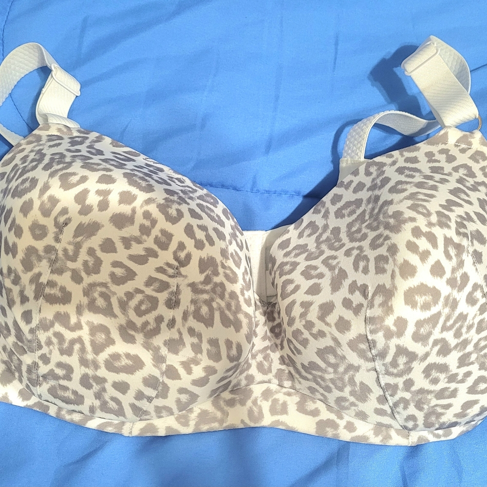 Lane Bryant Cacique Leopard Print Lightly Lined Underwire Bra